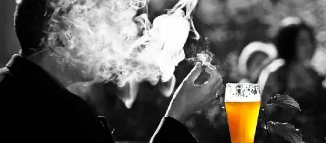 man-2181478_640-523x350